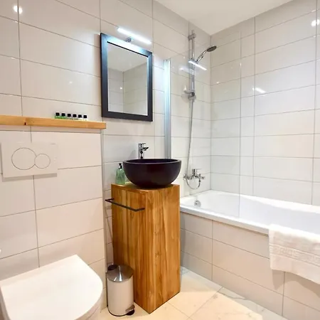 בית נופש Gouter- Great Location With Jacuzzi *